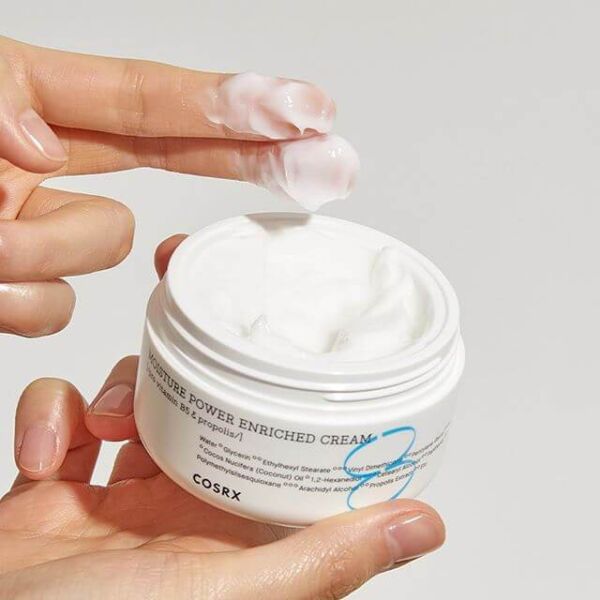 COSRX Moisture Power Enriched Cream Texture